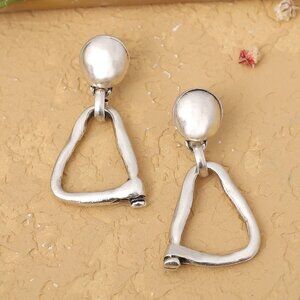 Retro Silver Hearts Dangle Earrings - Vintage Style Jewelry